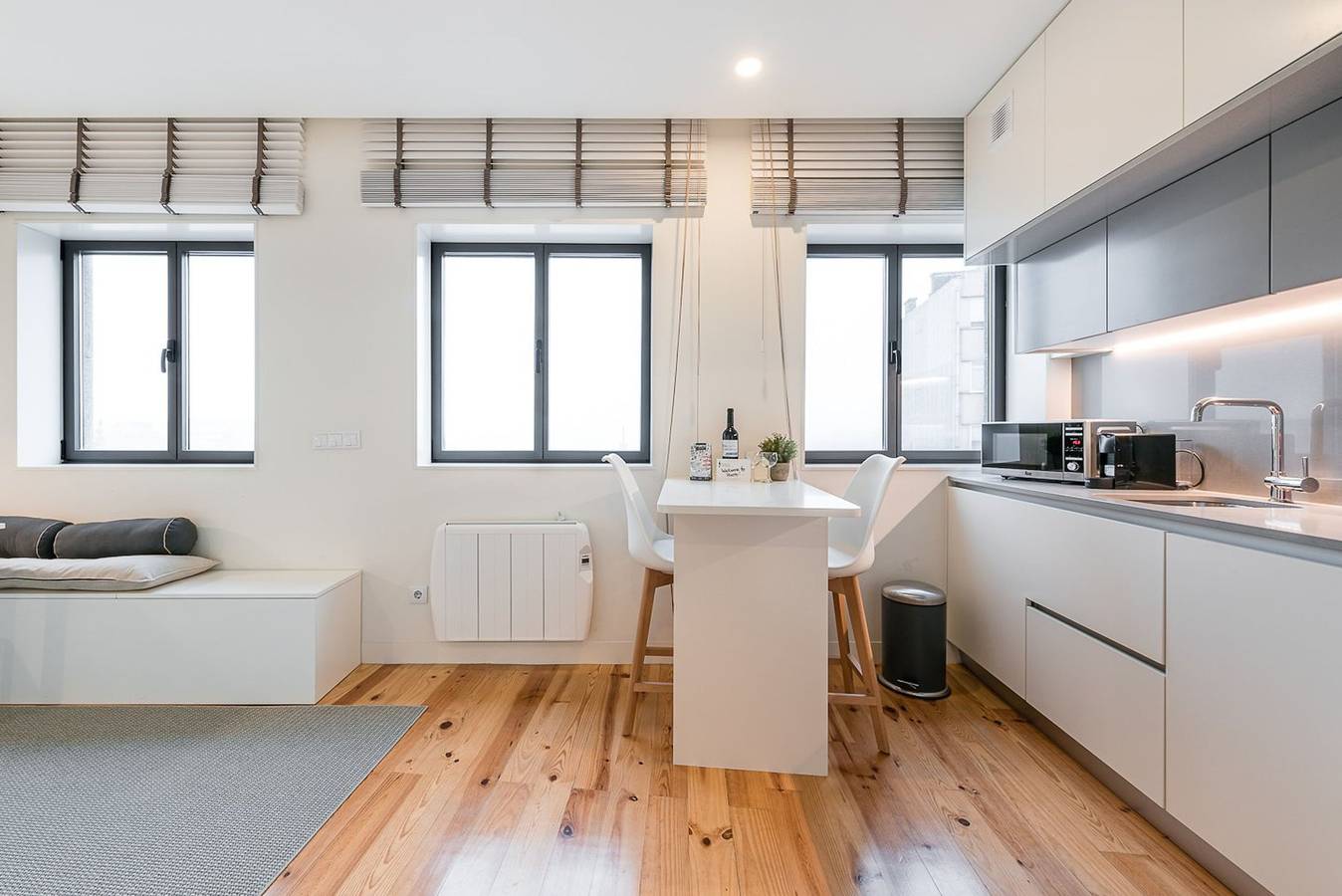 Entire apartment, Lazaro Studio in Porto in Santo Ildefonso, Porto