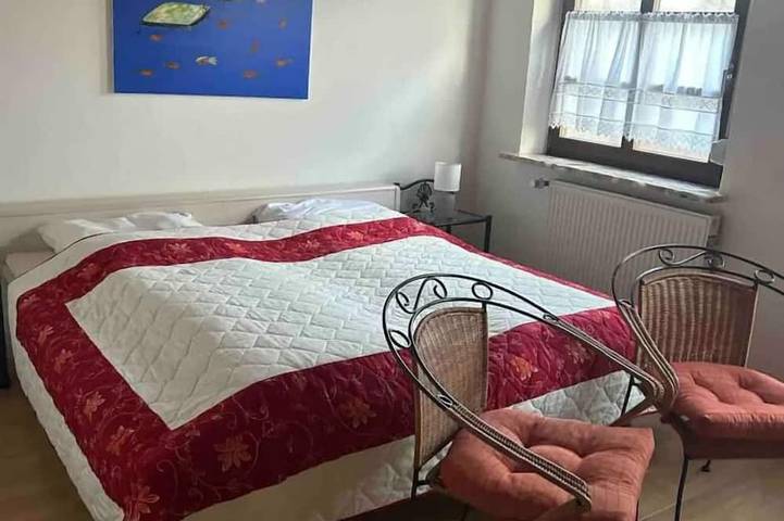 Ganze Wohnung, Reetdach-App. \"Landhus achter de Kark - Stüerboord\" in Poppenbüll für 2 Personen in Poppenbüll, Eiderstedt