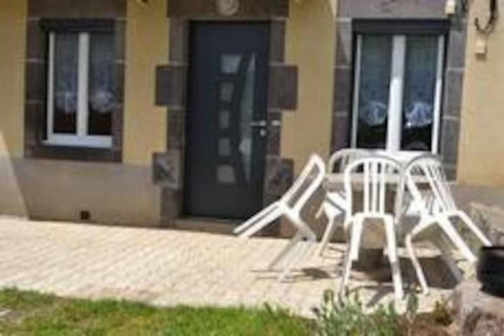 Location de vacances pour 4 personnes, avec terrasse à Nébouzat - 2