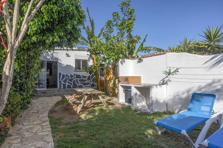 Aparthotel para 5 personas, con jardín y balcón, Se admiten mascotas - 1