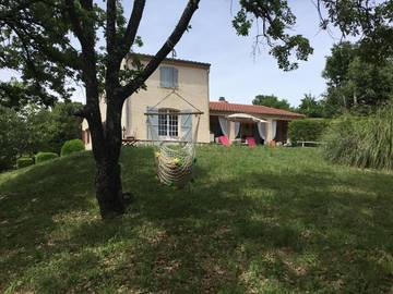 Chambre d’hôte pour 2 personnes, avec terrasse et jardin à Bagnols-en-Forêt