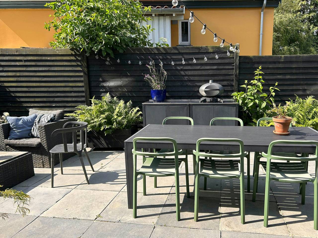 Lyst byhus på Amager med hyggelig gårdhave in Amager, København