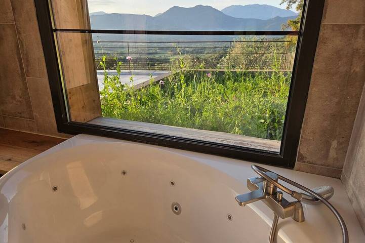 Chambre d’hôte pour 3 personnes, avec jacuzzi et jardin à Sartène - 4
