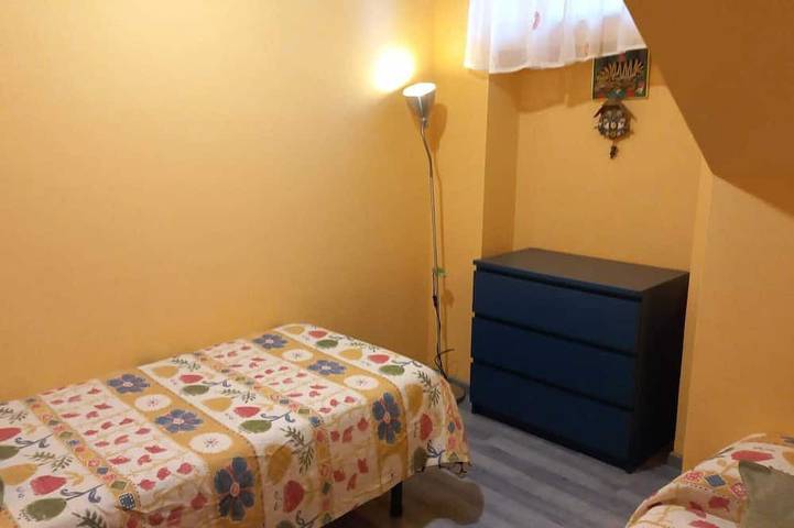 Appartamento intero, Delizia Caprese casa vacanza a Massa Lubrense con giardino e vista Capri in Termini Napoli, Massa Lubrense