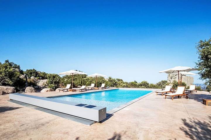 Gîte pour 4 personnes, avec jardin et piscine, animaux acceptés en Sardaigne