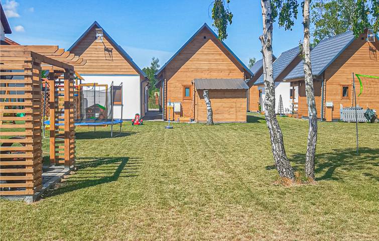 Ferienhaus für 7 Personen mit Terrasse in Rowy, Slowinzischer Nationalpark