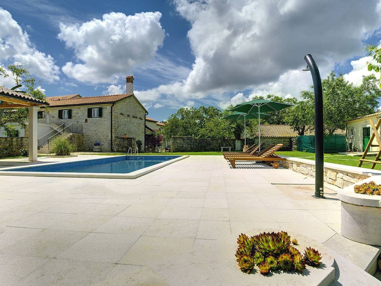 Maison à Rojnici avec piscine privée in Barban, Côte Sud d'Istrie