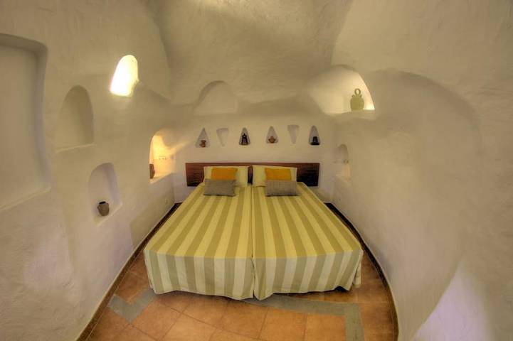Barreto Caves. In the center of a 27,000 m. Finca. Mountain and sea views. in Firgas, North Gran Canaria