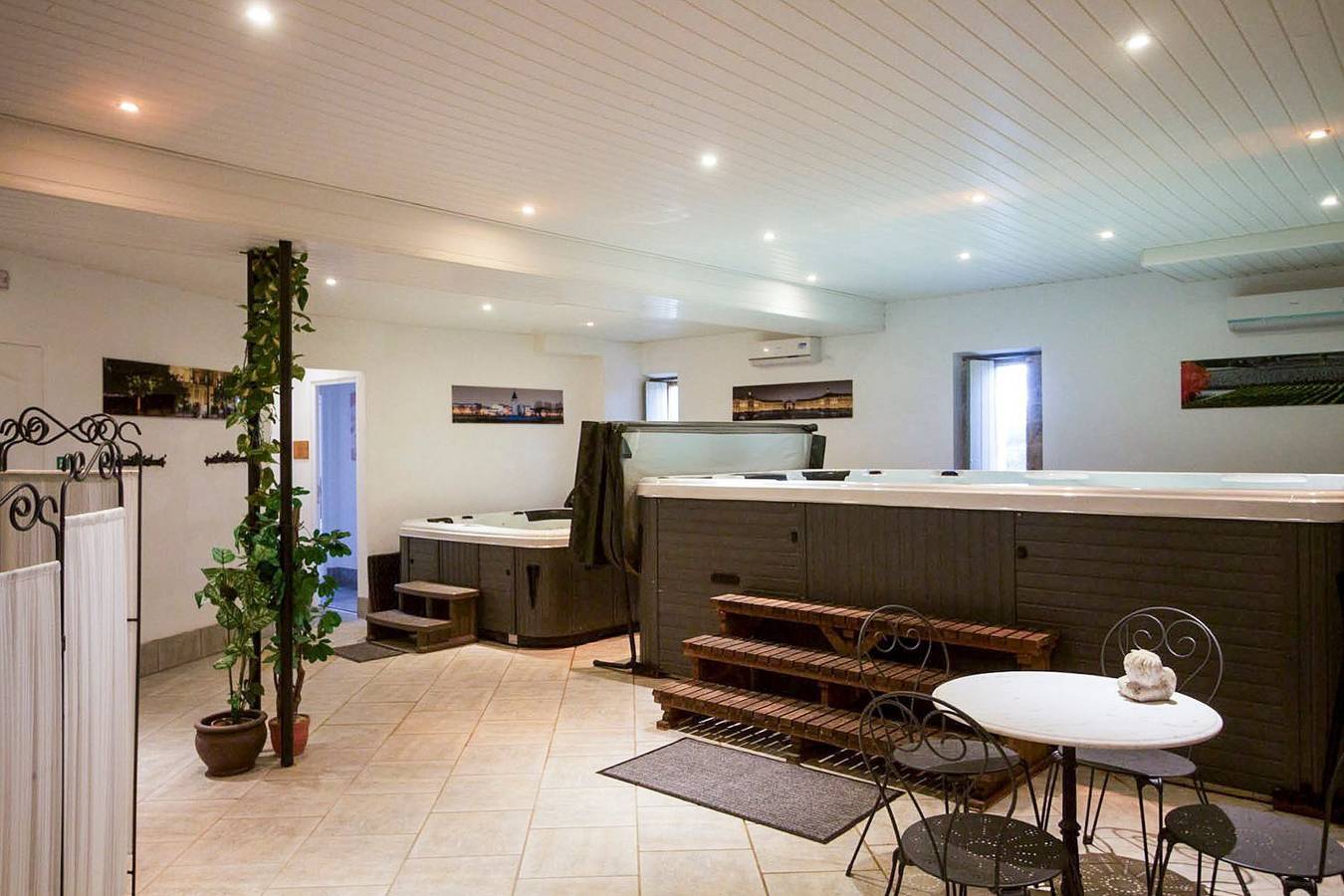 Villa pour 20 personnes avec terrasse in Eynesse, Région de Libourne