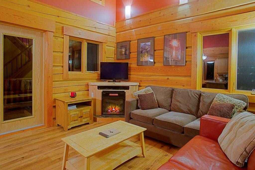 Luxuriöse Blockhütte mit 2 Schlafzimmern in Golden - Canada Select 4 Approved in Kicking Horse