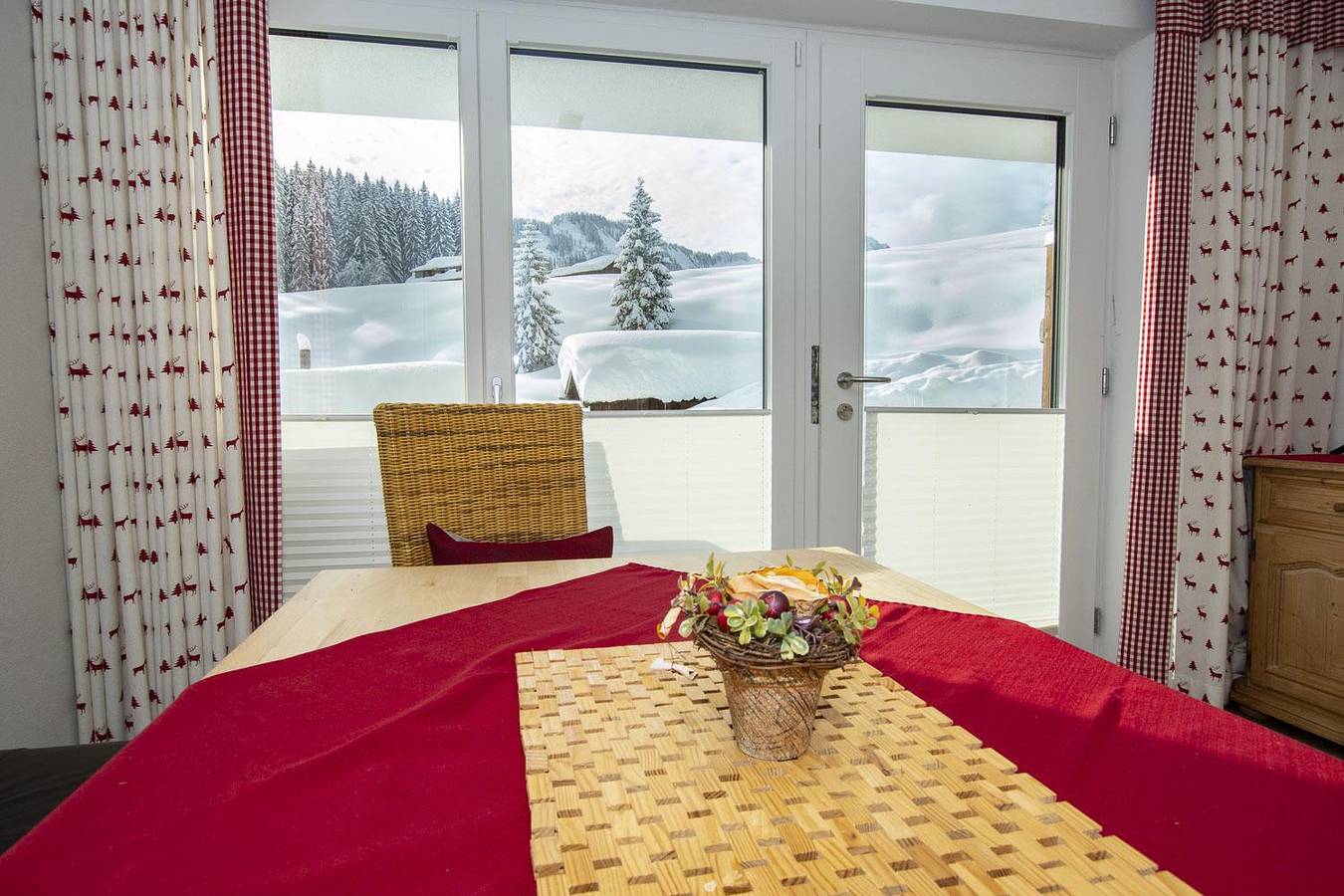 Ganze Ferienwohnung, Appartement- Nr. 2 - Dusche/Wc, 1 Schlafraum in Mittelberg, Kleinwalsertal
