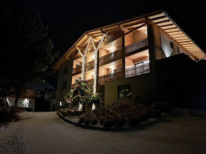 BnB für 4 Personen, mit Garten und Ausblick sowie Pool und Sauna, mit Haustier in Südtirol