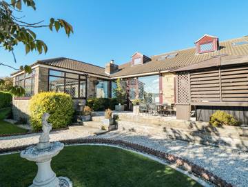 Cottage for 20 People in Scarborough, North Yorkshire, Photo 1