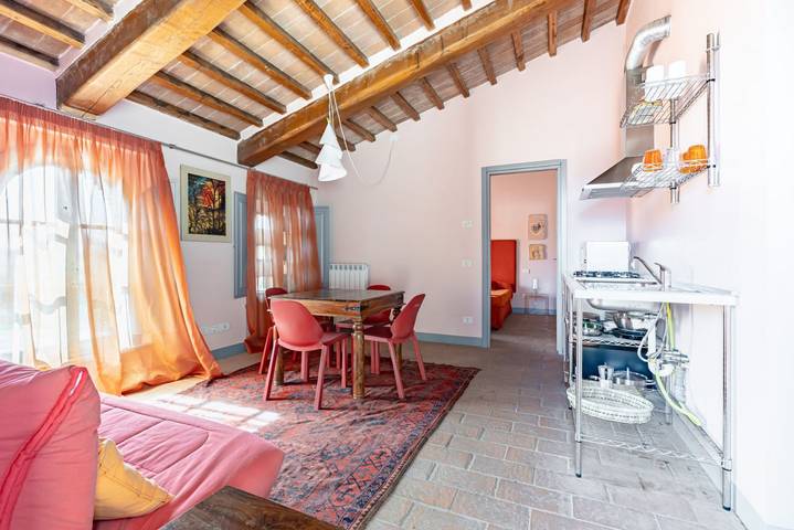 Apartamento entero, Apartamento de vacaciones para 2 personas con piscina in Lido di Camaiore, Camaiore