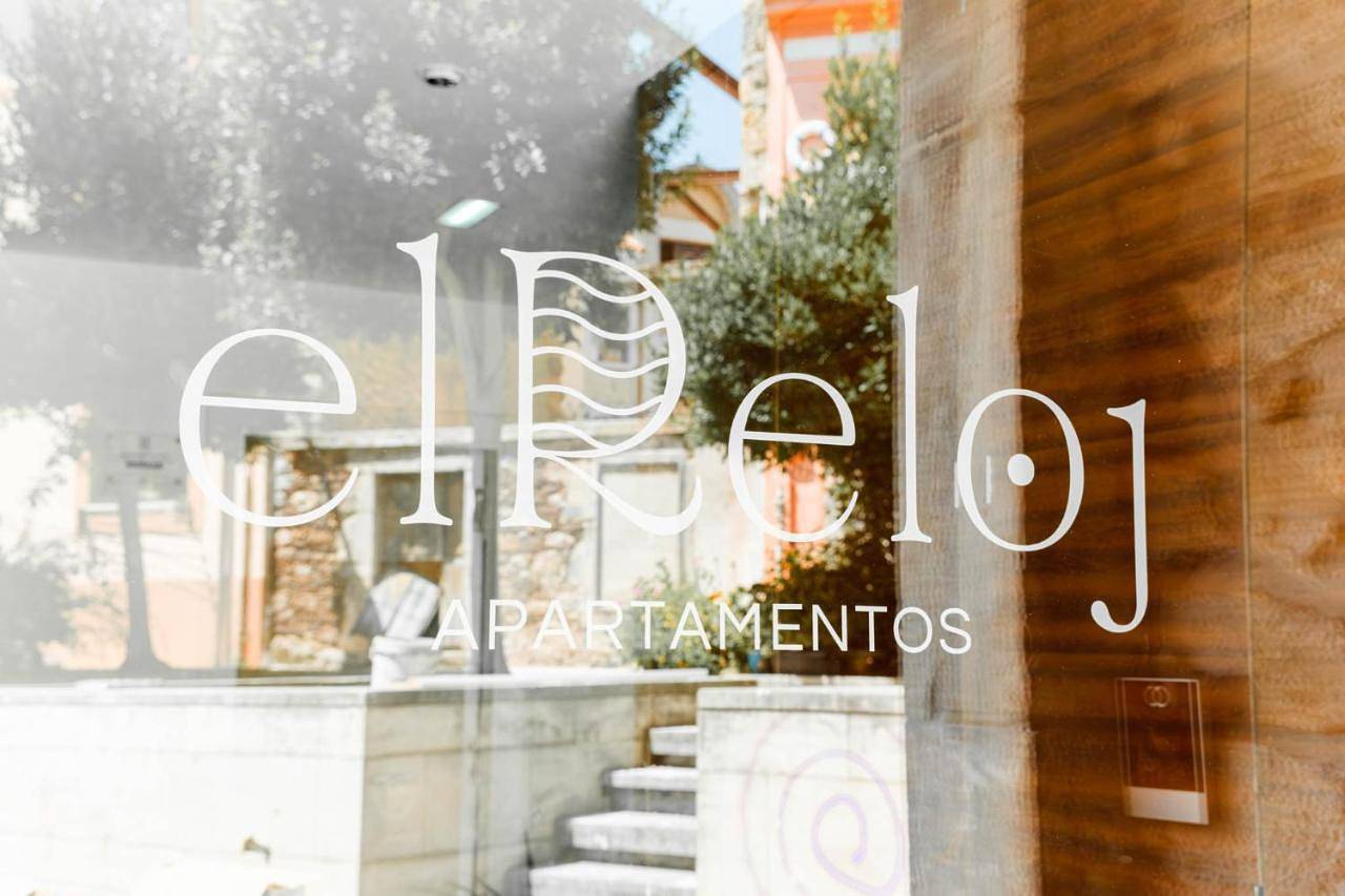 Apartamentos El Reloj in Luanco, Gozón