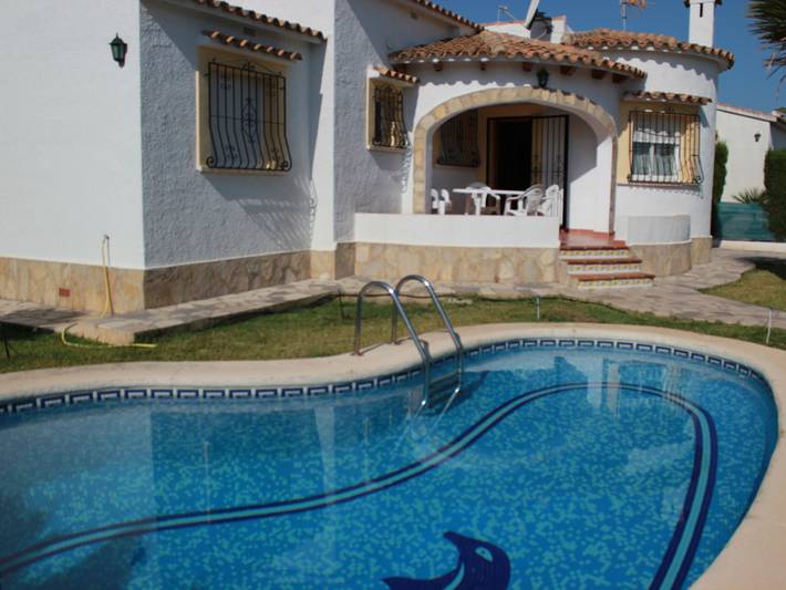 Villa für 6 Personen, mit Terrasse und Garten, mit Haustier