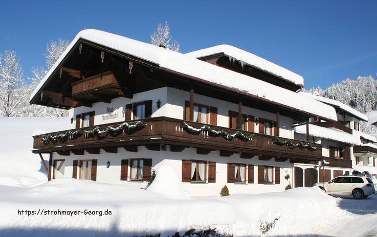 Gästehaus Sonnenbichl - Doppelzimmer 4 mit Dusche/Wc, Balkon in Reit im Winkl, Bayerische Alpen