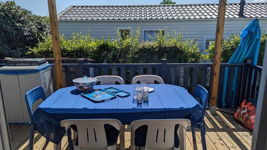 Camping pour 4 personnes, avec terrasse et jardin - 1