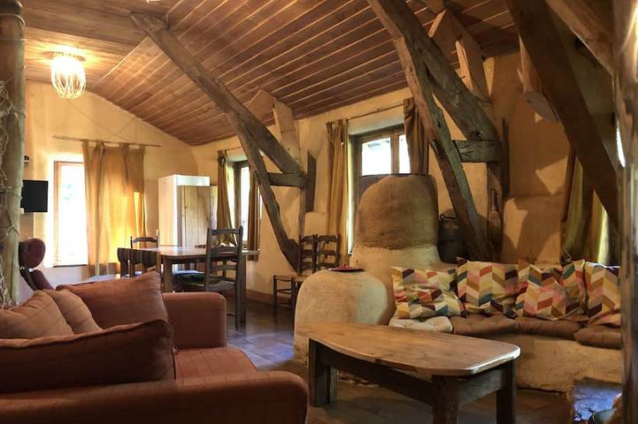 Gîte pour 13 personnes, avec terrasse et jardin, animaux acceptés - 1