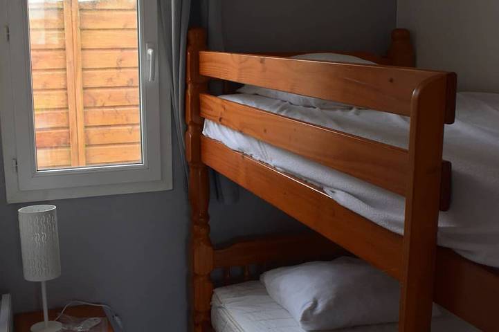 Location de vacances pour 6 personnes, avec jardin et jacuzzi, animaux acceptés dans Plage Porz Liogan Le Conquet - 2