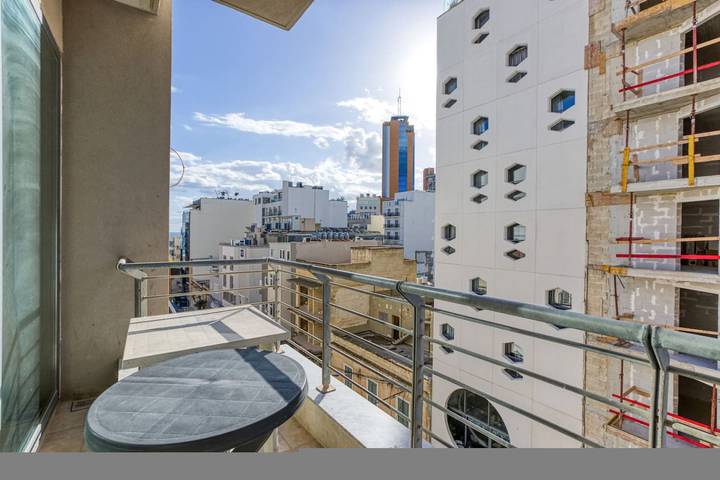 Gîte pour 6 personnes, avec balcon à San Giljan - 4