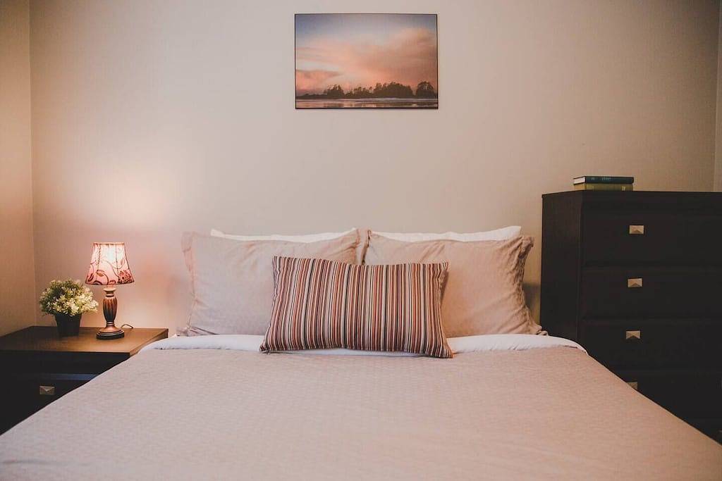 Fernwood By the Sea-N. Chesterman, Hot Tub, Surf in Tofino, Alberni-Clayoquot Regional District