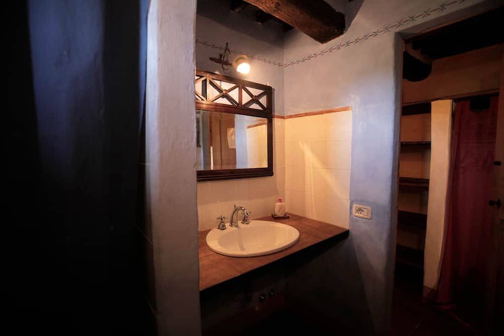 Ganze Wohnung, Casa Grande – Historische und gemütliche Wohnung mit Talblick in Santa Fiora, Grosseto Provinz