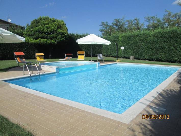 Appartamento, con Giardino e Piscina a Ostiglia