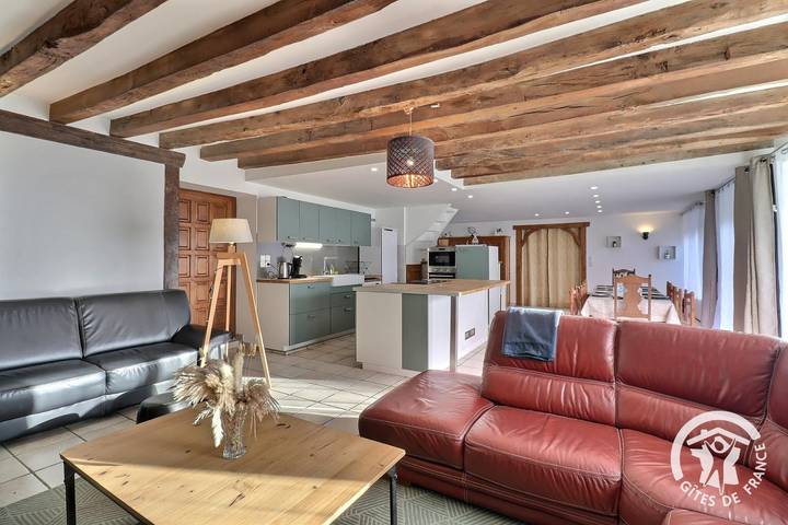 Gîte pour 12 personnes, avec terrasse et jardin, animaux acceptés à Mellé (Brittany) - 3