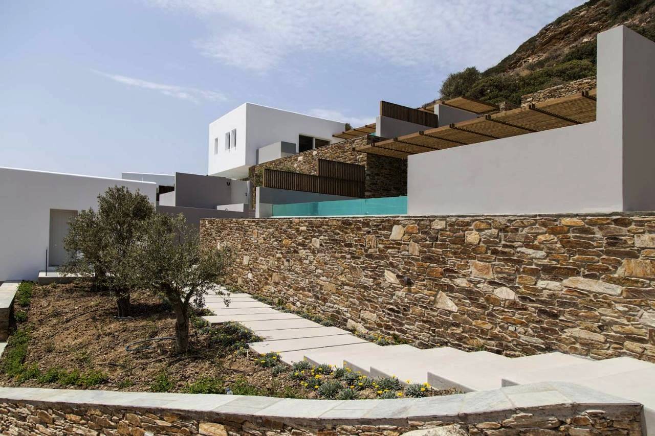 Design Suite Private Pool Sea View in Mylopotas, Íos