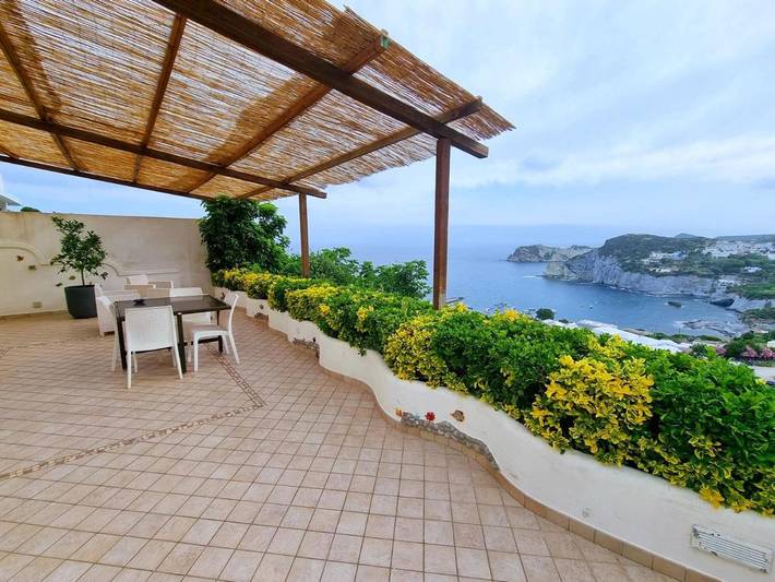 Appartamento per 4 persone, con terrazza e panorama a Ponza