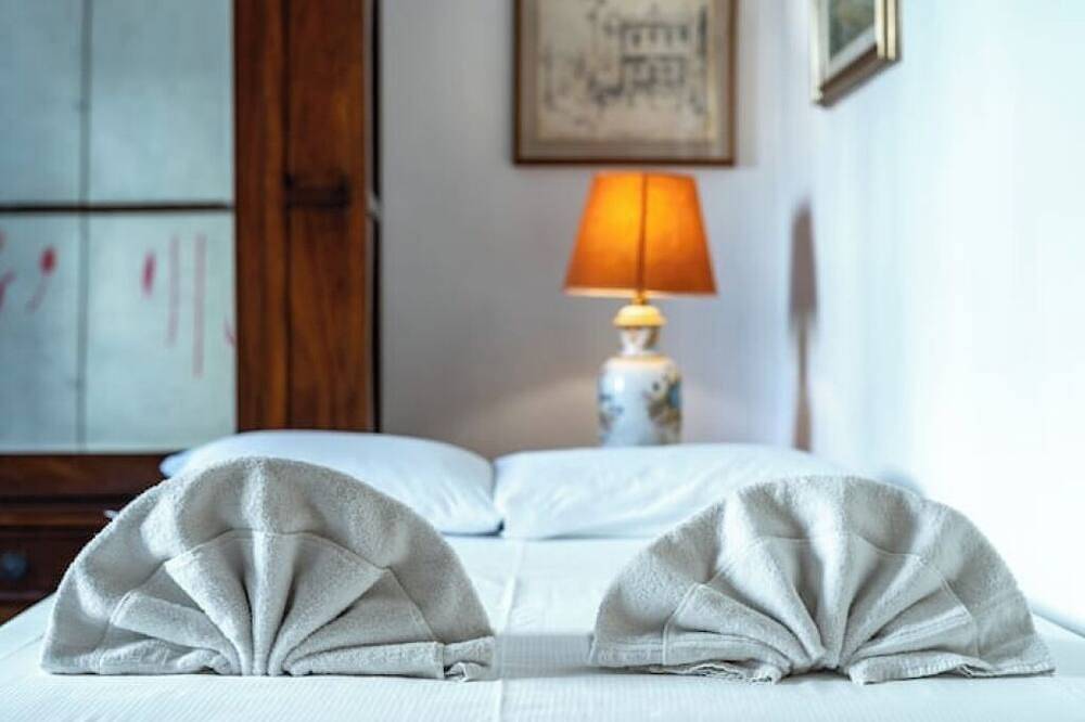 Appartamento intero, Suite Storica nel Cuore di Firenze • 3 Camere, a 2 Minuti dalla Stazione in Firenze Centro storico, Firenze