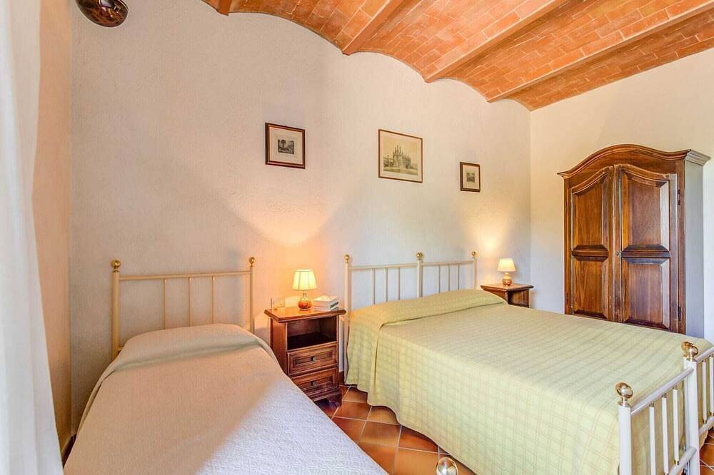 Gemütliches Bauernhaus mit Pool in Varna (Toskana), Gambassi Terme