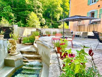 Chambre d’hôte pour 2 personnes, avec jardin et sauna ainsi que piscine et jacuzzi dans l' Ariège