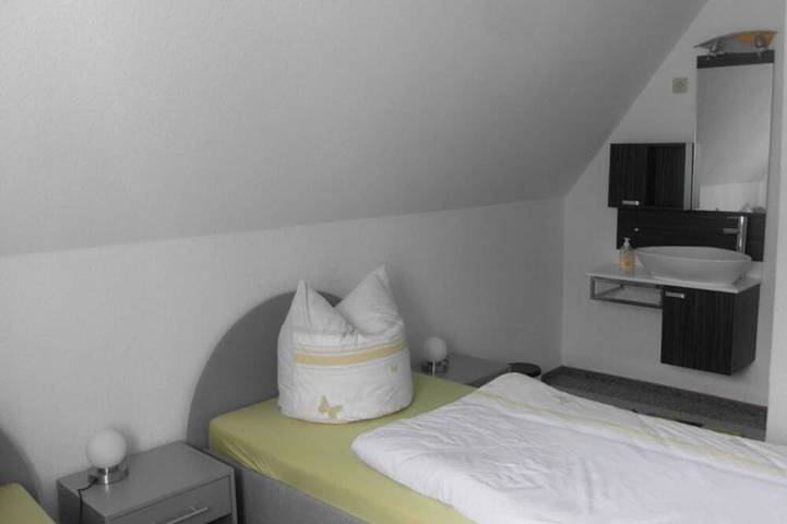 Ferienhaus für 4 Personen, mit Terrasse und Sauna sowie Garten in Dreschvitz - 3