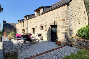 Gîte pour 2 personnes, avec jardin et terrasse à Sulniac
