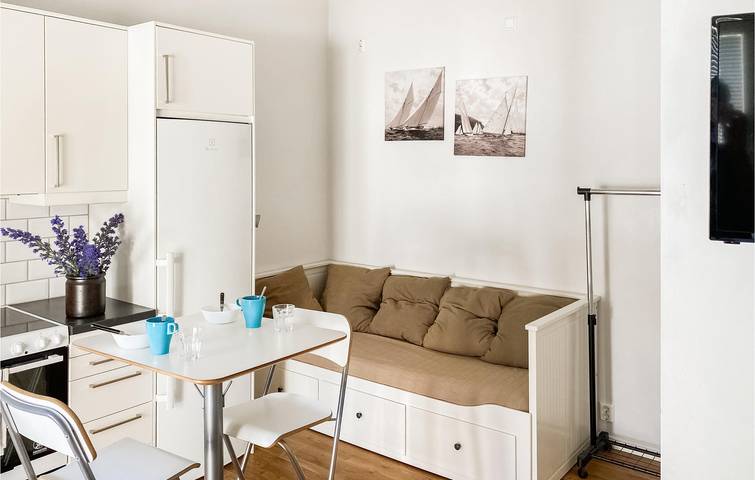 Ganze Ferienwohnung, Ferienwohnung für 3 Personen mit Garten in Visby, Gotland