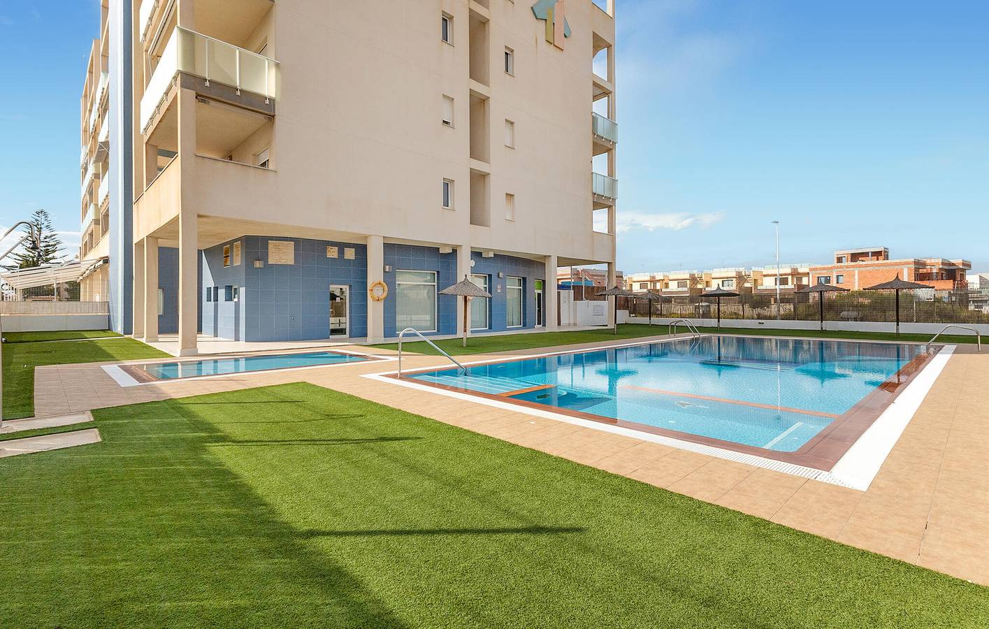 Ganze Ferienwohnung, Appartement am Strand mit Pool und Terrasse - Playa Barnuevo 1km in San Javier, Costa Cálida
