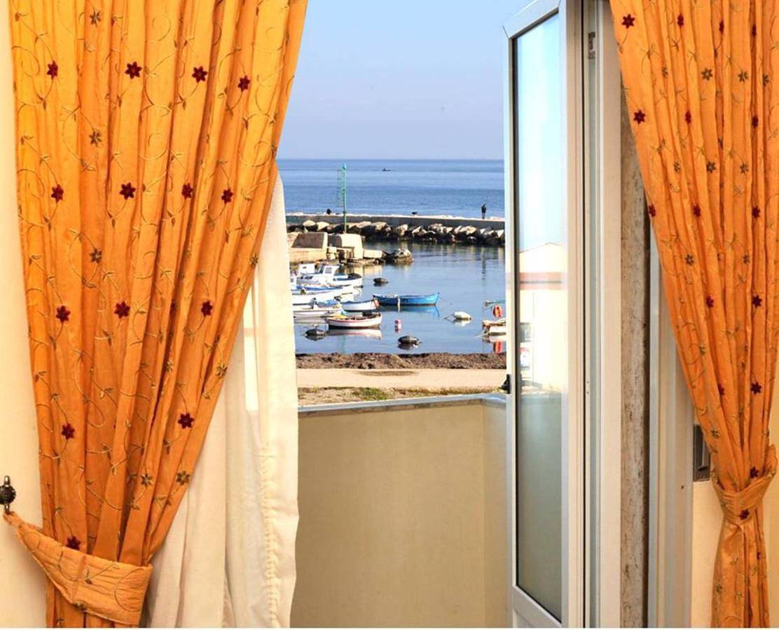 Double/Twin Room with Sea View in Mola di Bari, Provincia di Bari