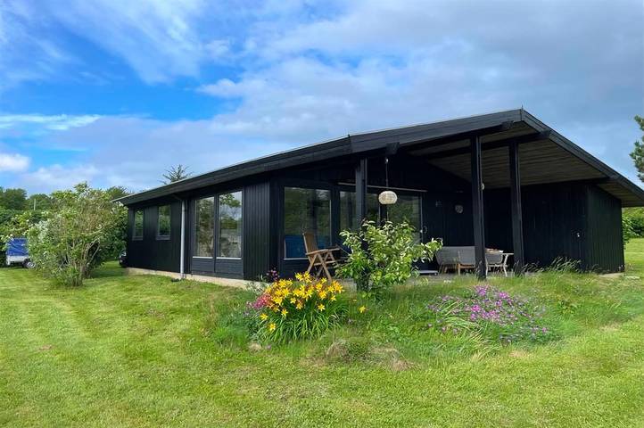 Ferienhaus für 6 Personen, mit Terrasse und Garten in Hostrup Strand