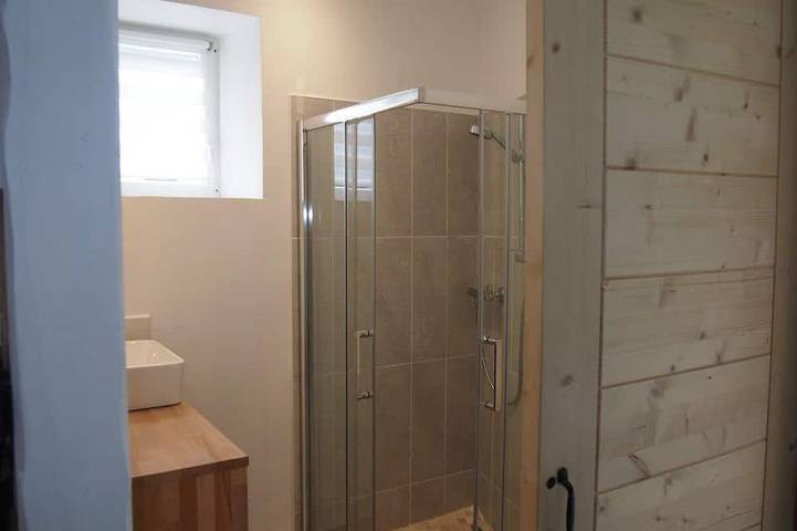 Location de vacances pour 2 personnes, avec balcon ainsi que jardin et piscine à Aleu - 3