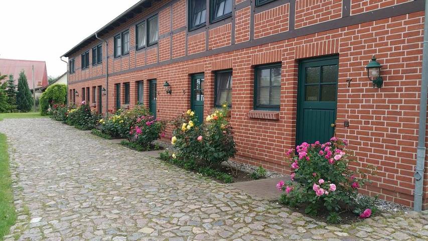 Ferienwohnung für 4 Personen, mit Terrasse und Garten sowie Ausblick in Ludorf
