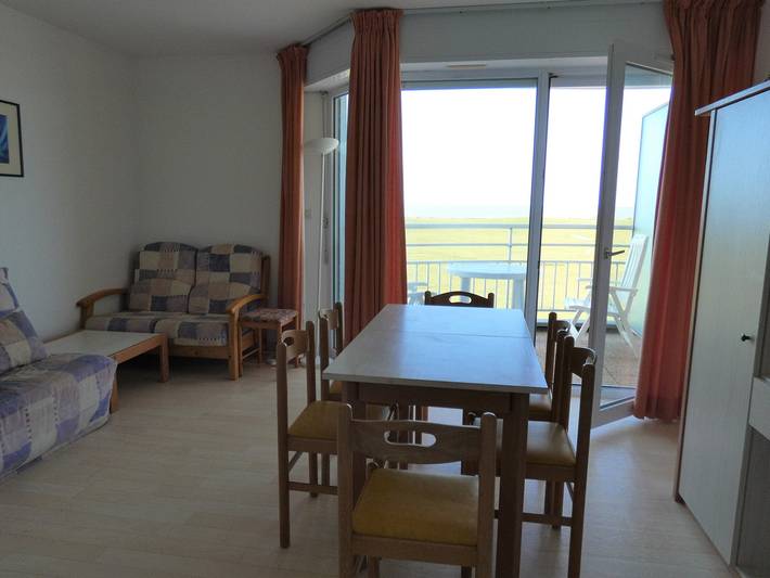 Ganze Wohnung, T2+ Kabinenwohnung mit Pool und Parkplatz in Saint-Jean-de-Monts in Saint-Jean-de-Monts, Vendée