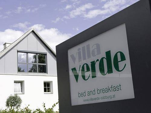 Hotel, mit Terrasse und Garten in Salzburg