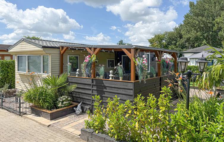 Ferienhaus für 6 Personen, mit Terrasse und Garten in Elburg