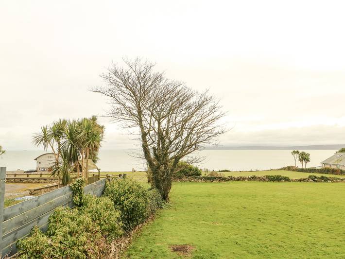 Cottage for 6 people, with garden in Moelfre