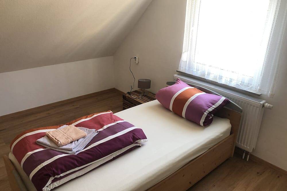 Ganze Wohnung, Schöne neu renovierte Ferienwohnung Waldrand Lage in Bayerisch Schwaben