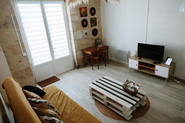 Gîte pour 2 personnes, avec Terrasse et Jardin à Saint-Méard-de-Gurçon - 2