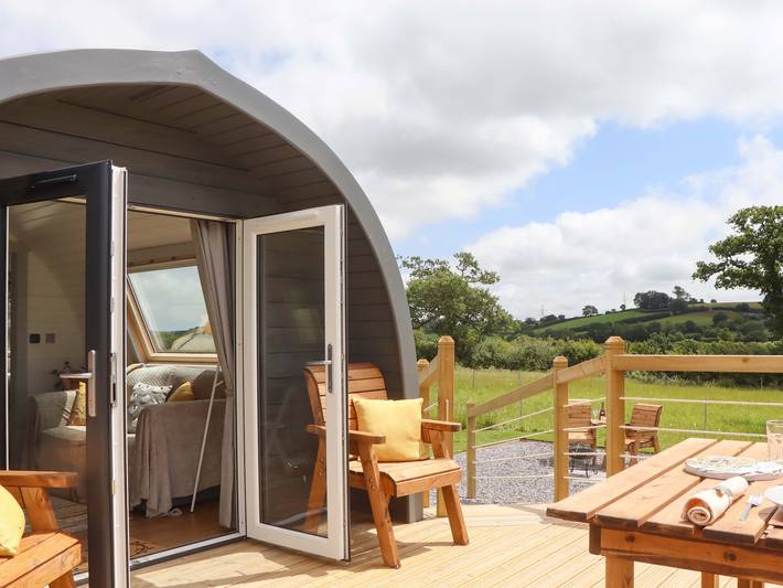 Under Oak Pod in South Brent, Devon