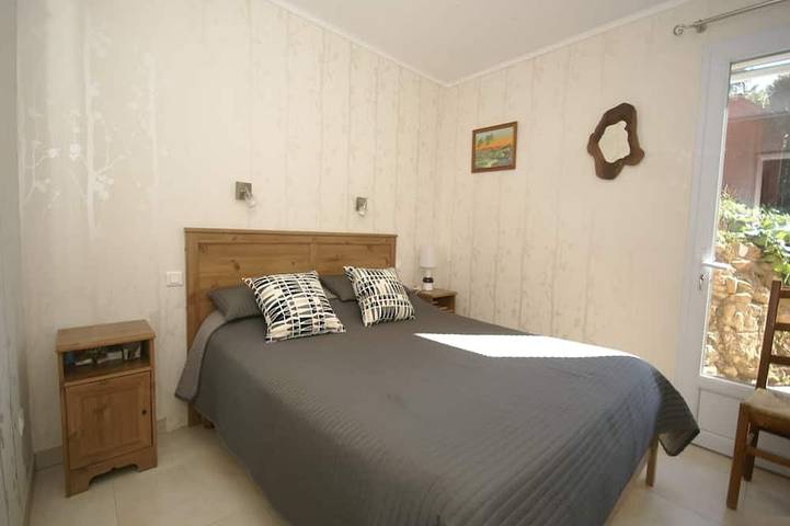 Location de vacances pour 4 personnes, avec jardin ainsi que piscine et terrasse dans Plage Coupereau - 3